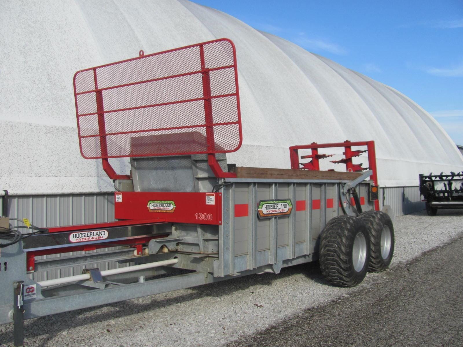 2021 Hoosierland 1300 Equipment Image0