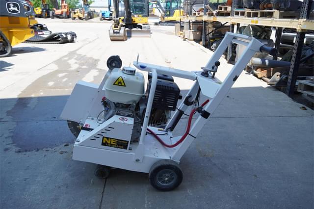 Image of Husqvarna FS400 equipment image 4