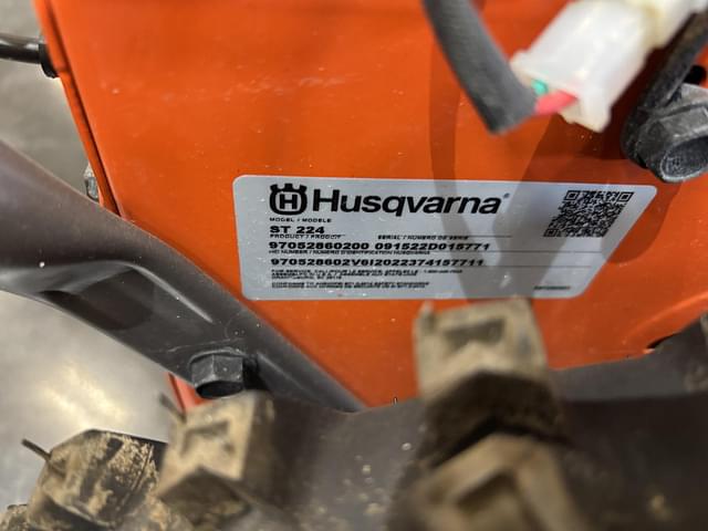 Image of Husqvarna Power ST 224 equipment image 4