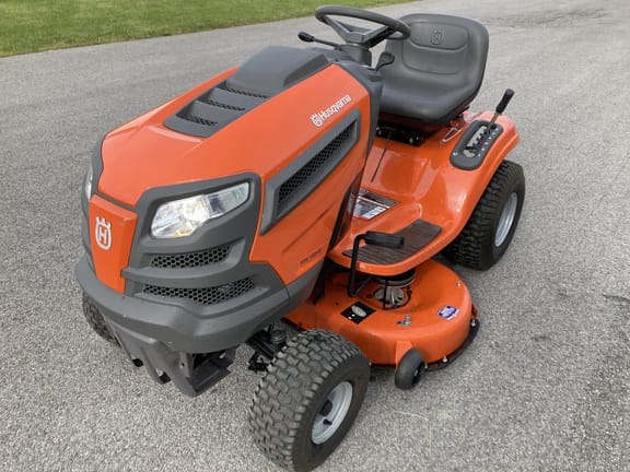 2021 Husqvarna YTH18542 Equipment Image0