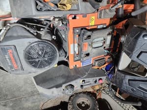 2021 Husqvarna Z254F Image