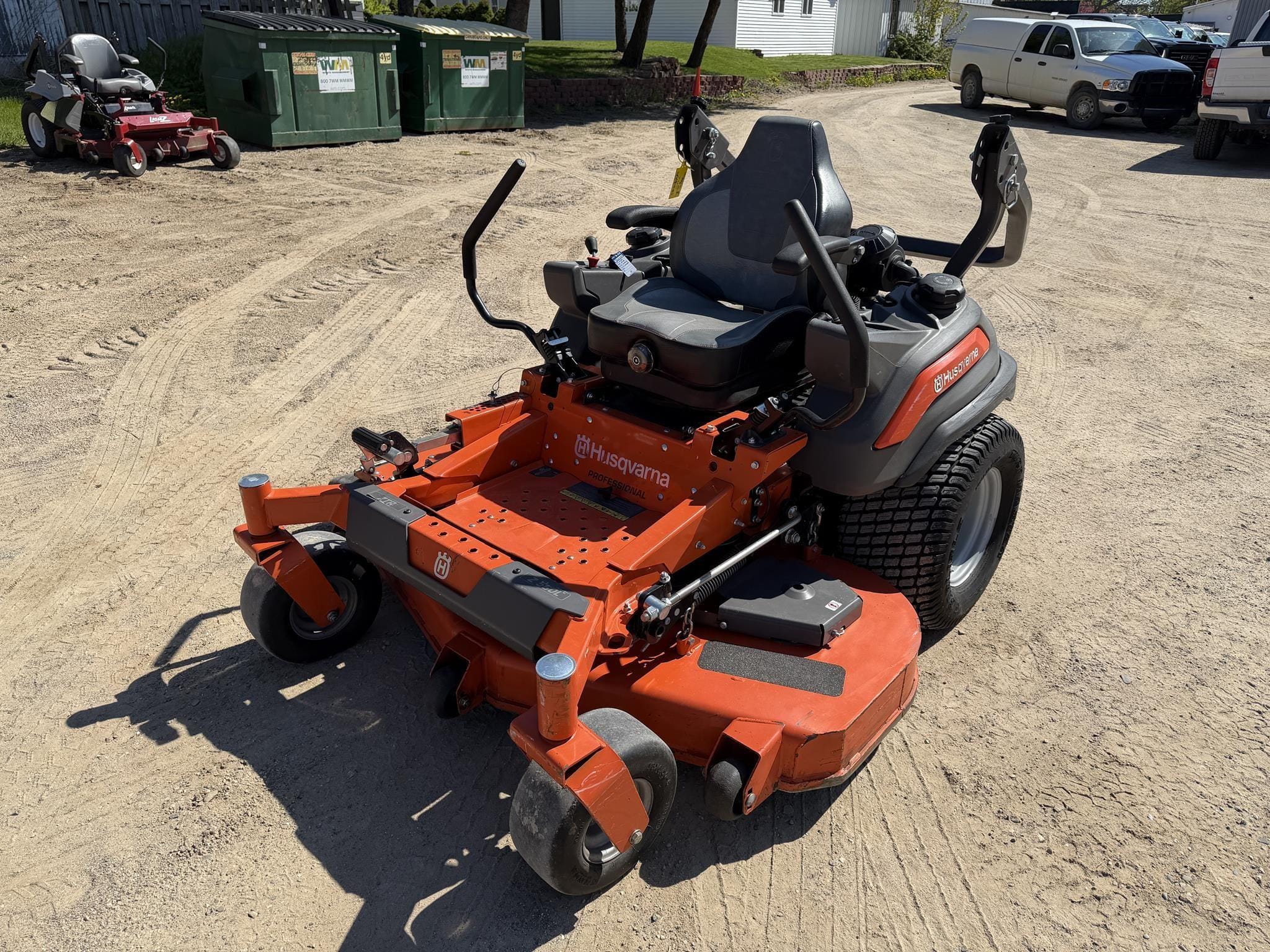 2021 Husqvarna Z560L Equipment Image0
