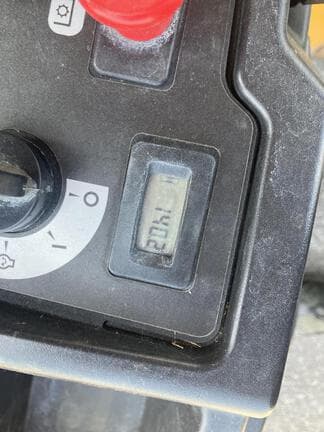 Image of Hustler Raptor X equipment image 4