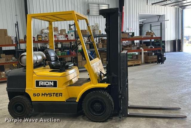Image of Hyster H50XM equipment image 3