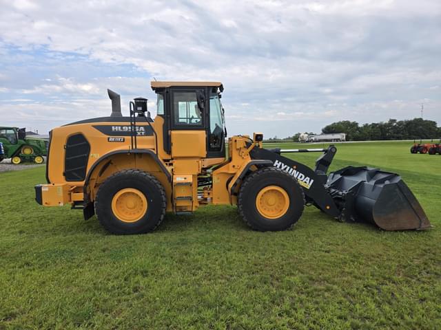 Image of Hyundai HL955AXT equipment image 4