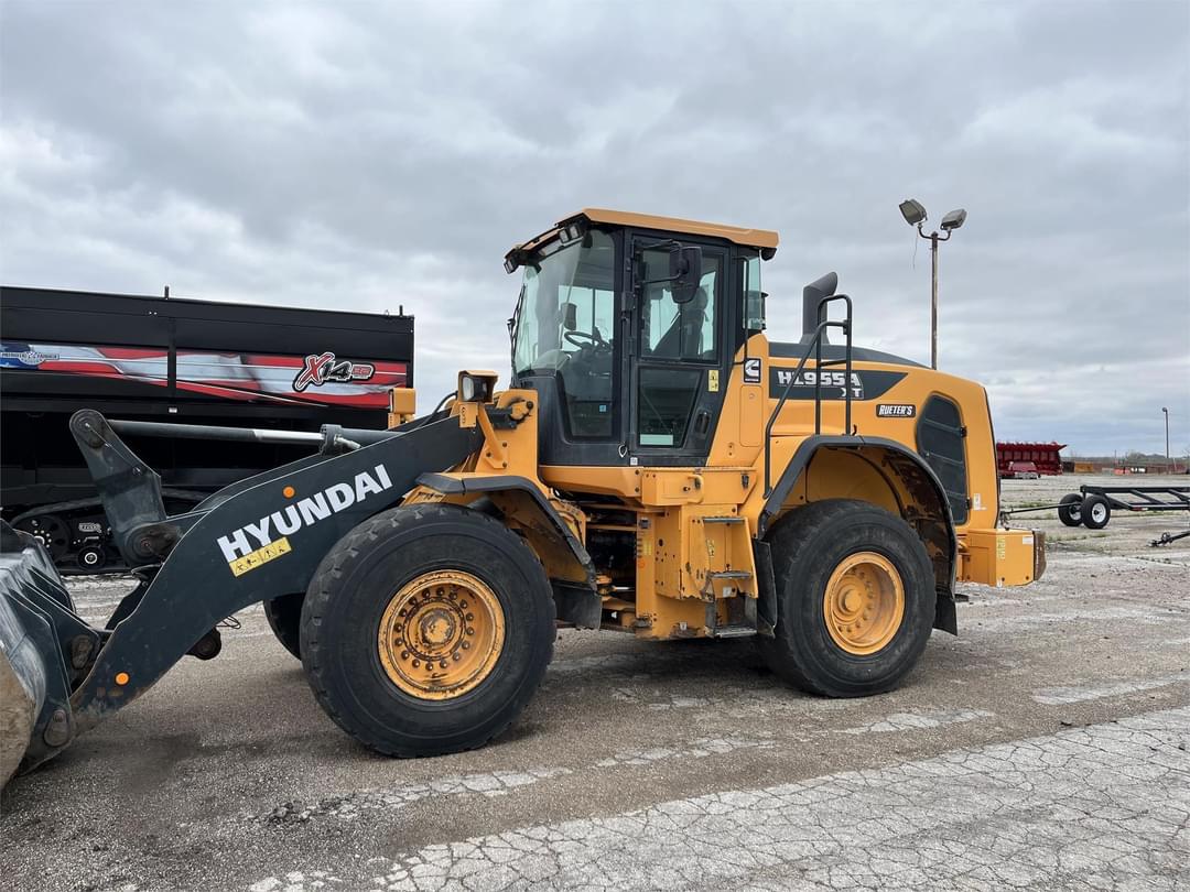 Image of Hyundai HL955AXT Image 0