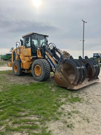 Image of Hyundai HL955TM Primary image