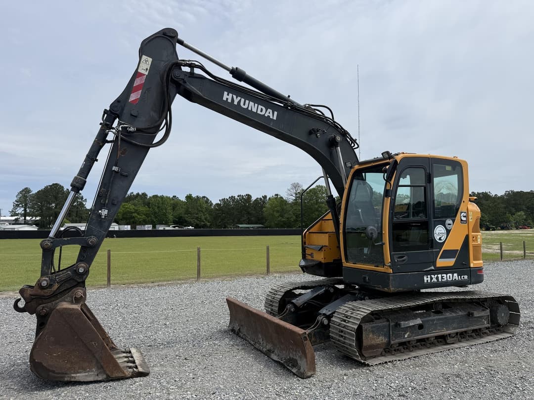 Image of Hyundai HX130A LCR Primary image