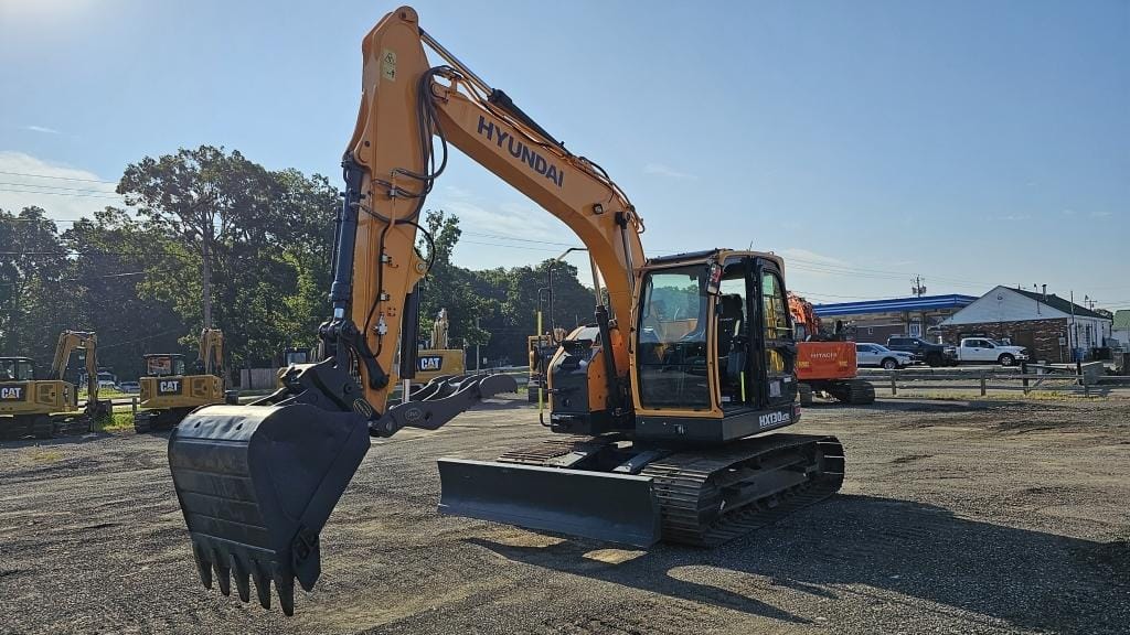 Main image Hyundai HX130 LCR