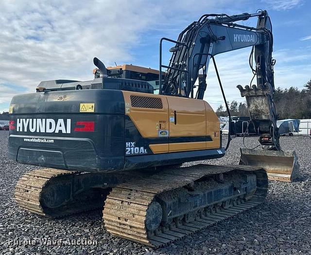 Image of Hyundai HX210AL equipment image 4