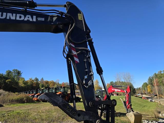 Image of Hyundai HX235A LCR equipment image 3