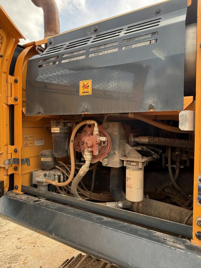 Image of Hyundai HX260L equipment image 4