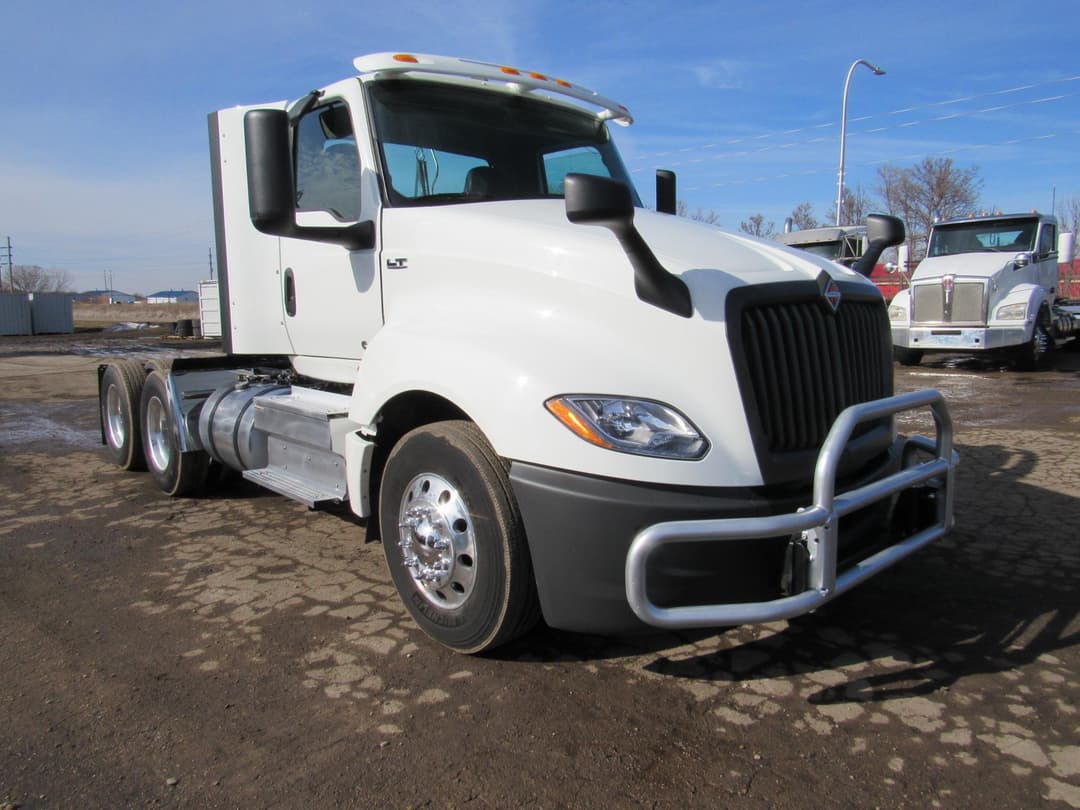 Image of International LT625 Primary image