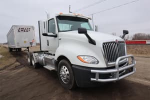 2021 International LT Image