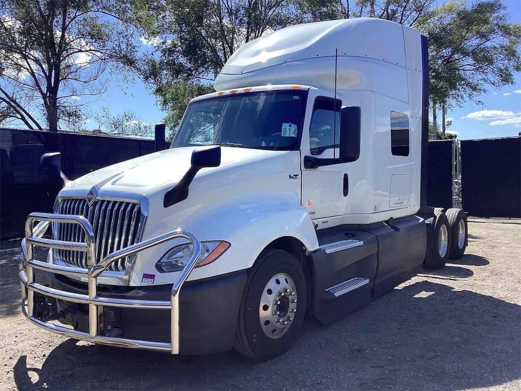 2021 International LT Equipment Image0