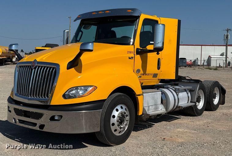 2021 International LT625 Equipment Image0