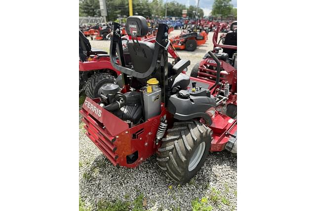 Image of Ferris ISX3300 equipment image 1