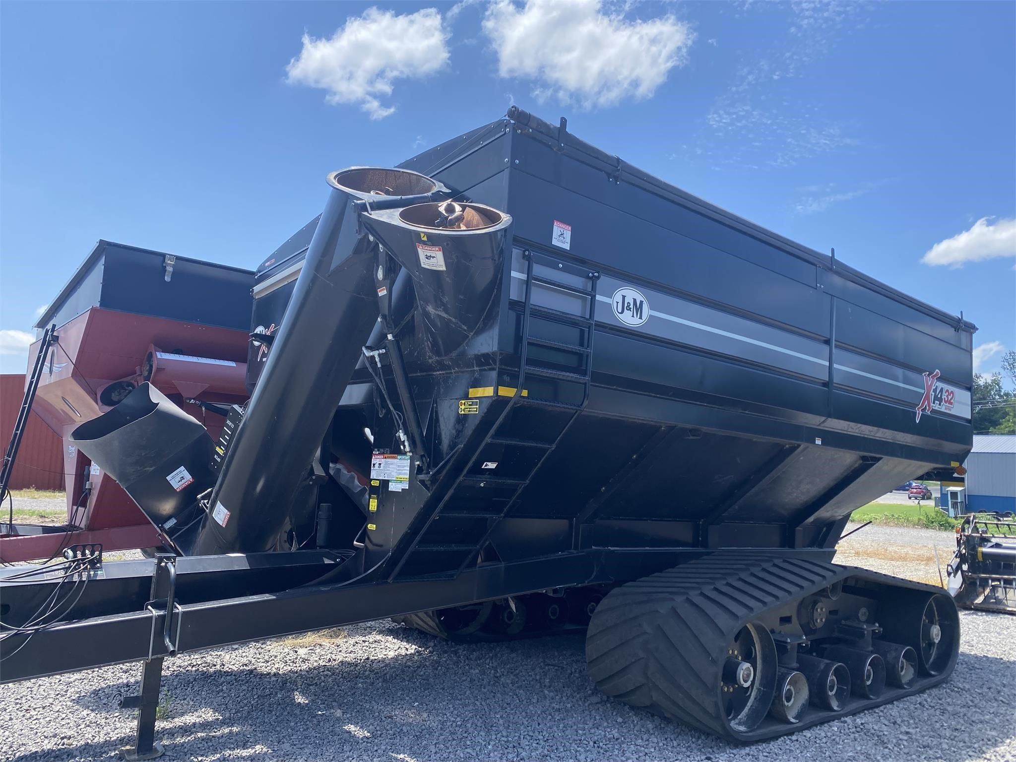 2021 J&M 1432 Equipment Image0