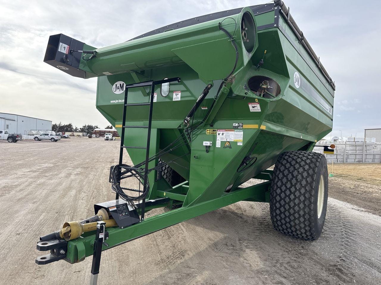 2021 J&M 875-18 Equipment Image0