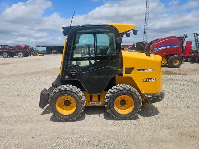 Image of JCB 300 equipment image 1