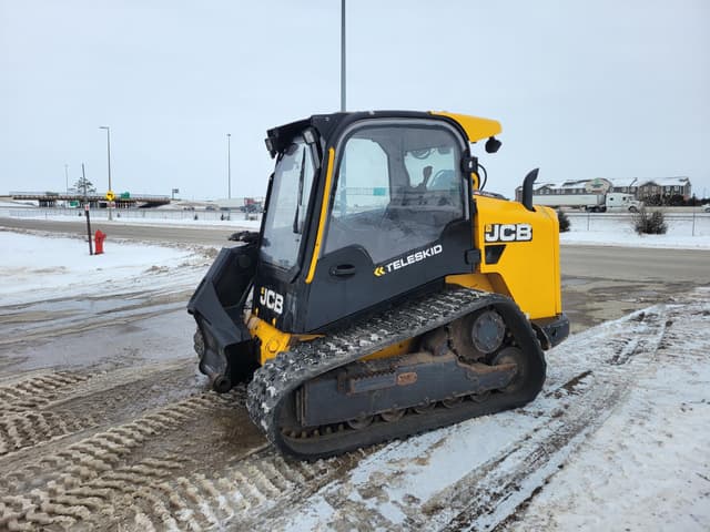 Image of JCB 3TS-8T equipment image 4