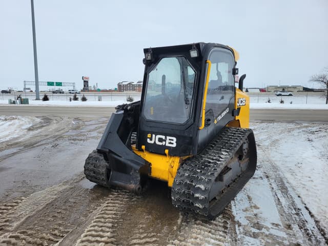 Image of JCB 3TS-8T equipment image 3