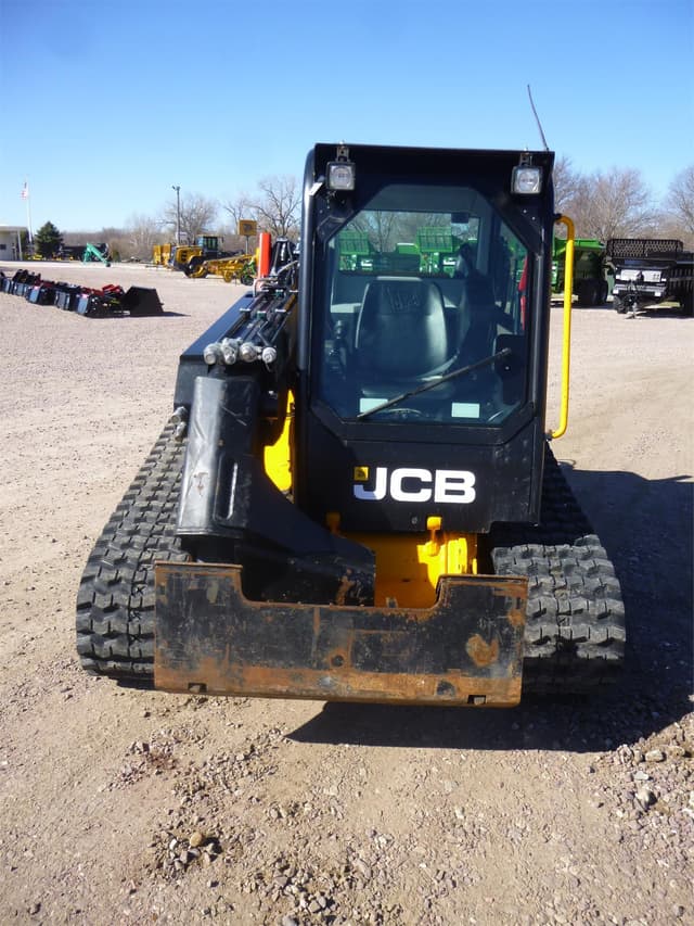 Image of JCB 3TS-8T equipment image 3