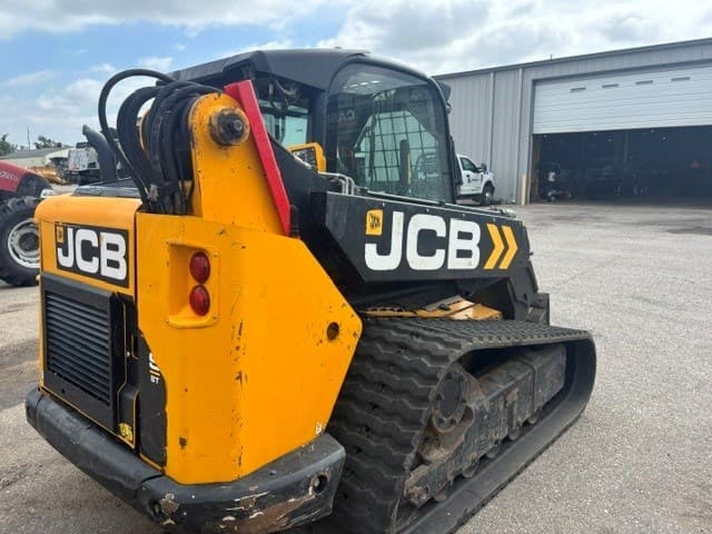 Image of JCB 3TS-8T equipment image 2