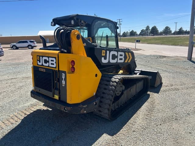 Image of JCB 3TS-8T equipment image 3