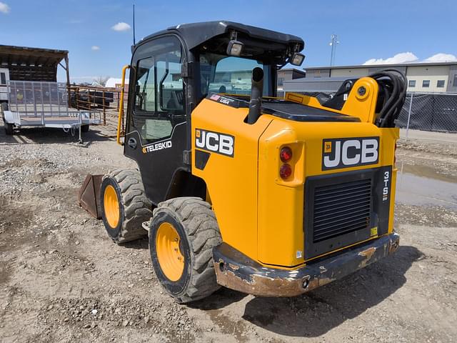 Image of JCB 3TS-8W equipment image 2