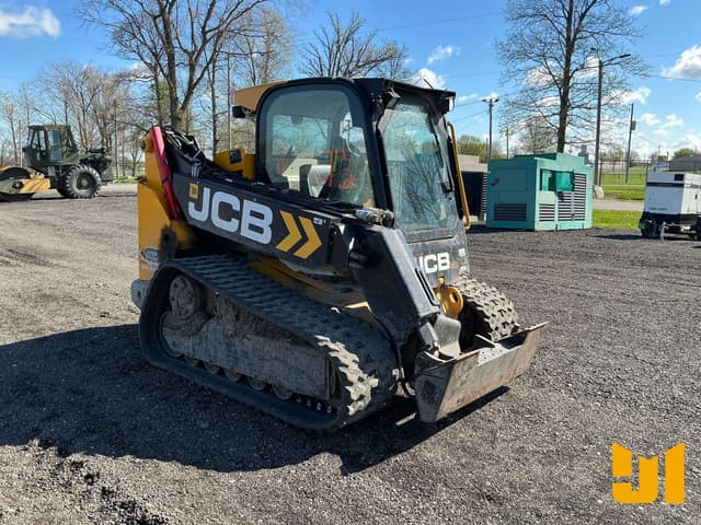 Image of JCB 3TS-8T equipment image 2