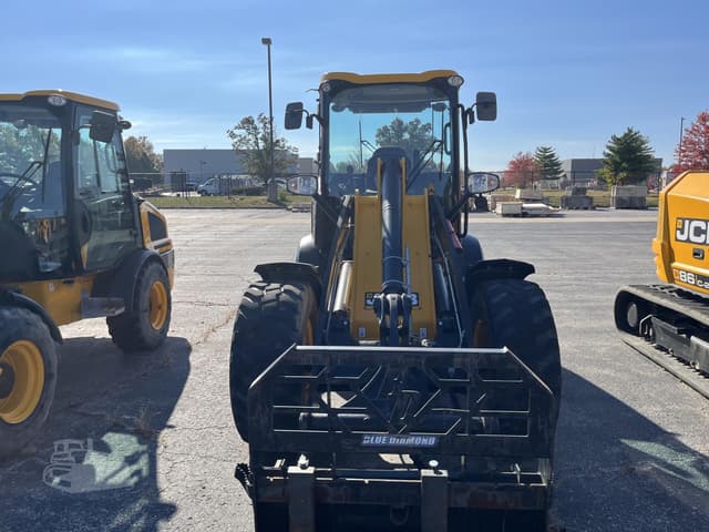 Image of JCB 409 equipment image 1