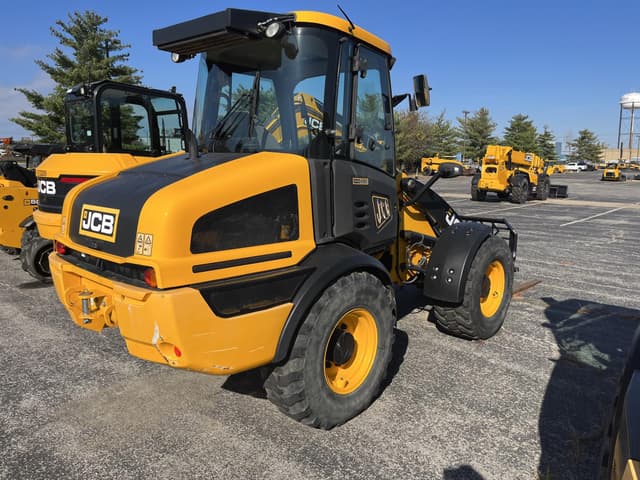 Image of JCB 409 equipment image 3