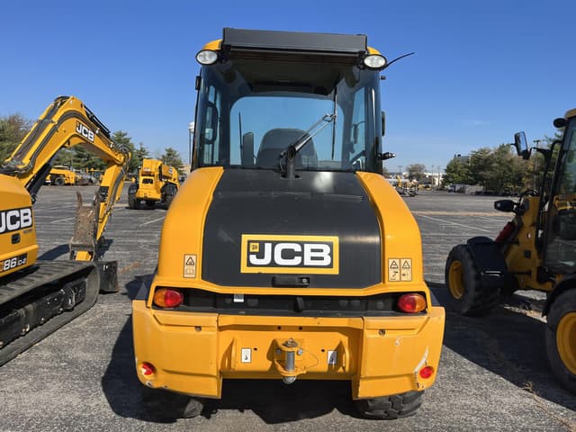 Image of JCB 409 equipment image 4