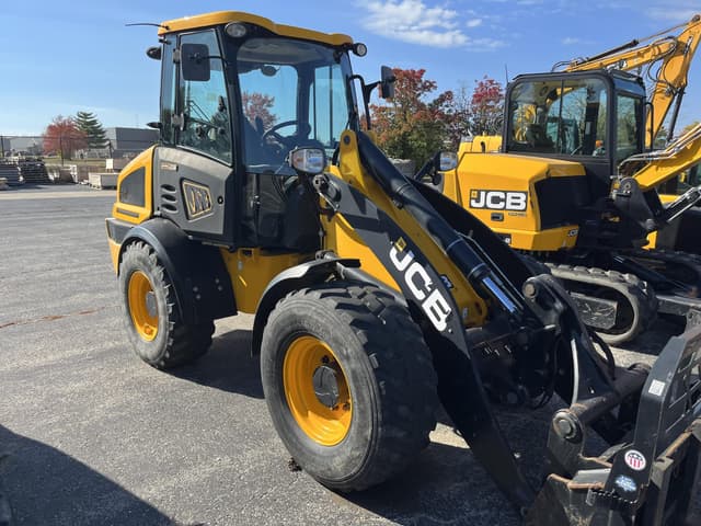 Image of JCB 409 equipment image 2