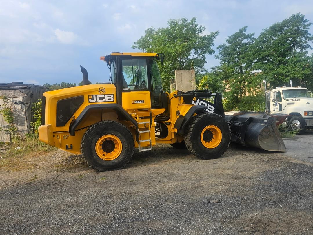 Image of JCB 437 Primary image