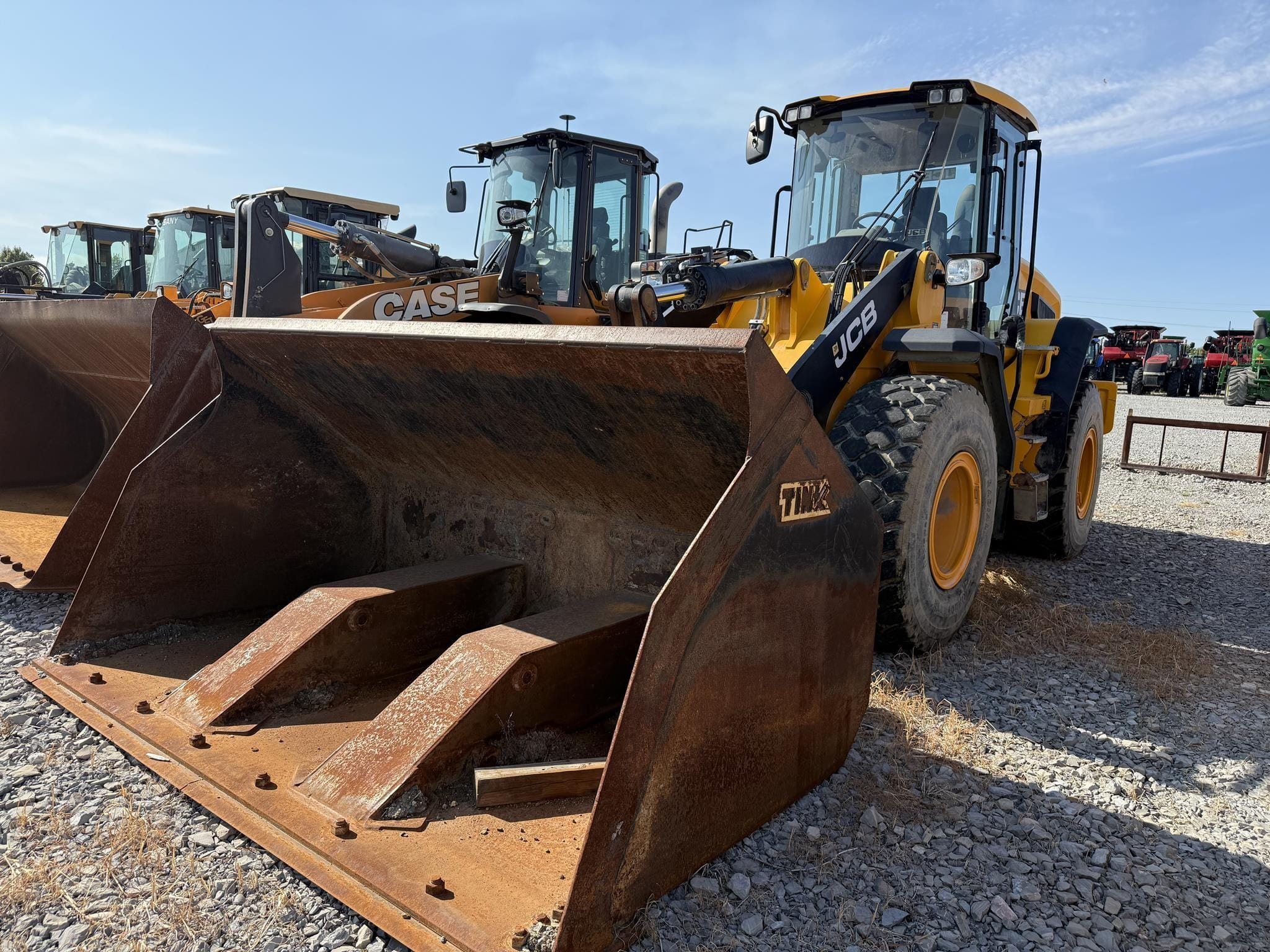 2021 JCB 437 Equipment Image0