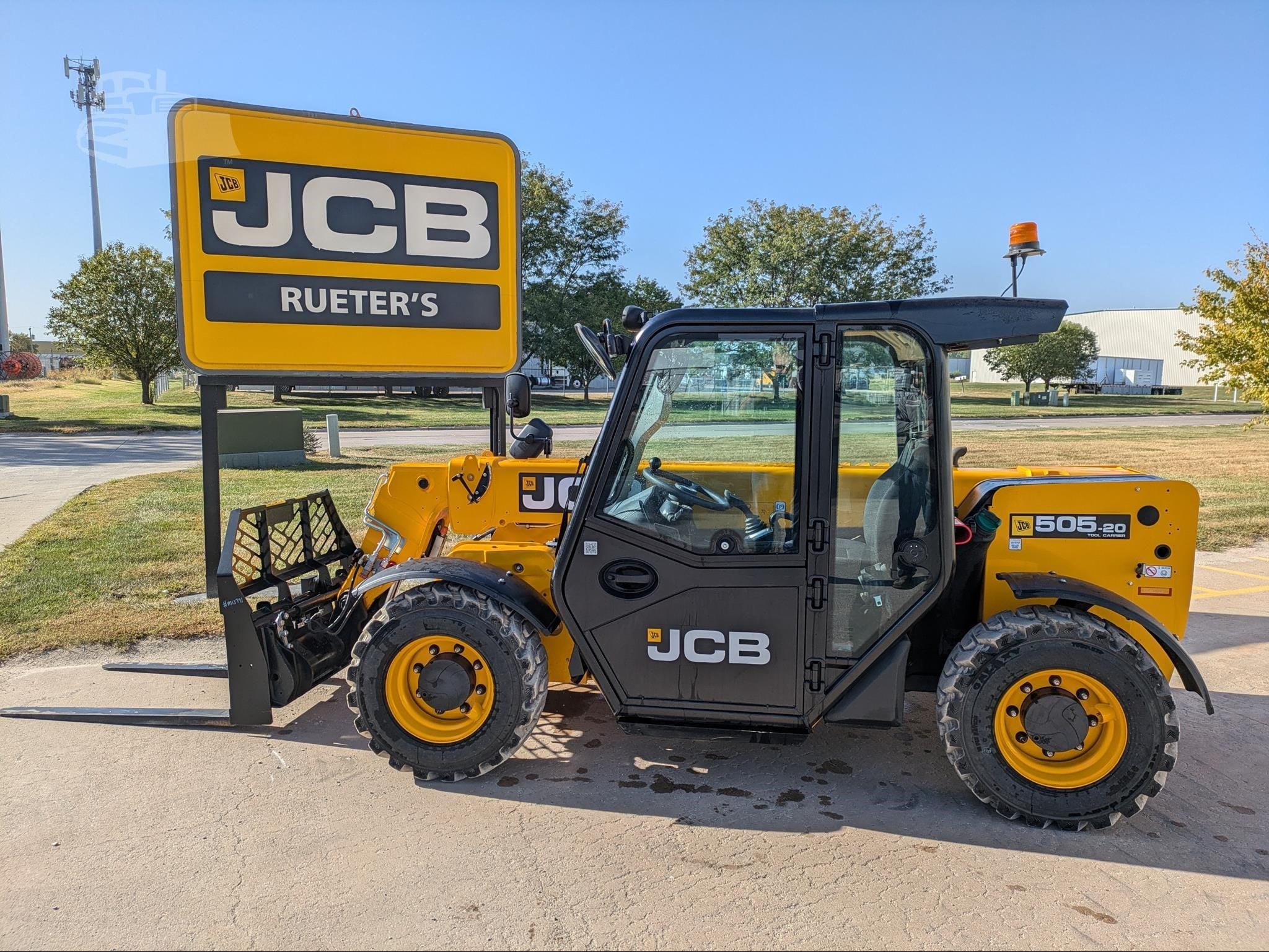2021 JCB 505-20 Equipment Image0