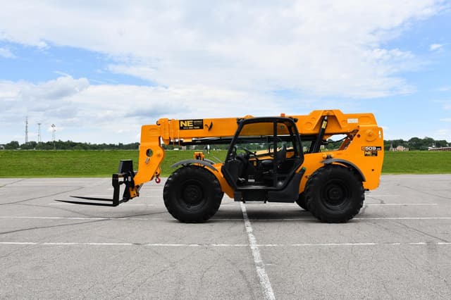 Image of JCB 509-42 equipment image 1