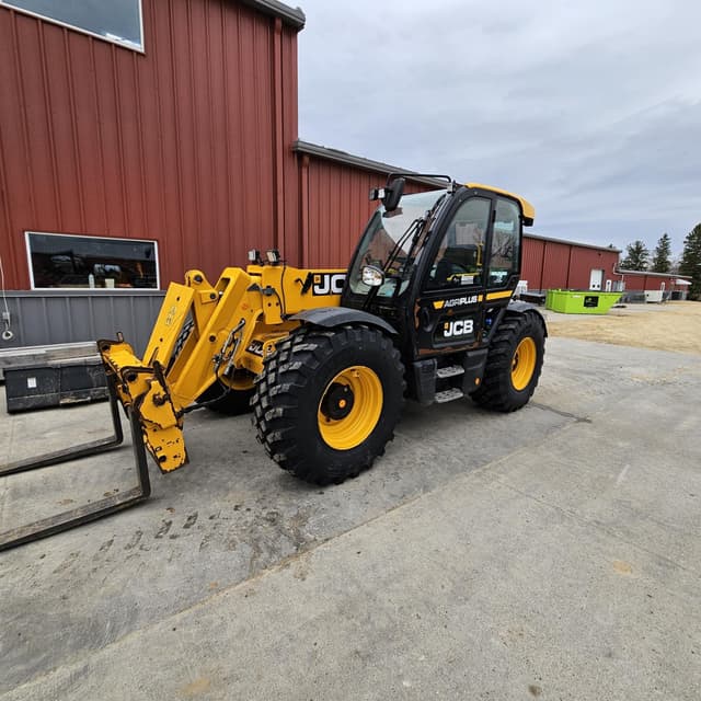 Image of JCB 542-70 Agri Plus equipment image 2