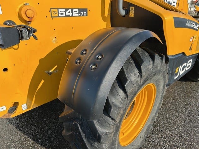2021 JCB 542-70 Agri Plus Equipment Image0