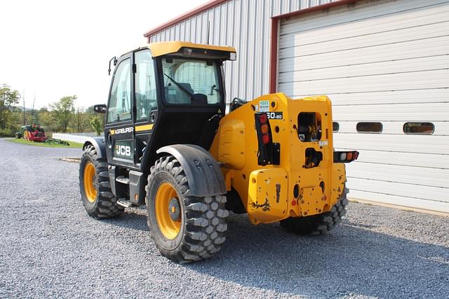 Image of JCB 560-80 Agri Super equipment image 3