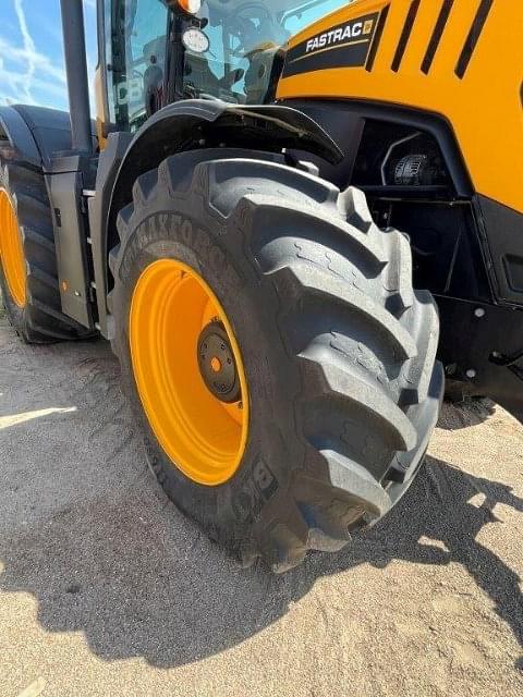 Image of JCB Fastrac 8330 equipment image 1