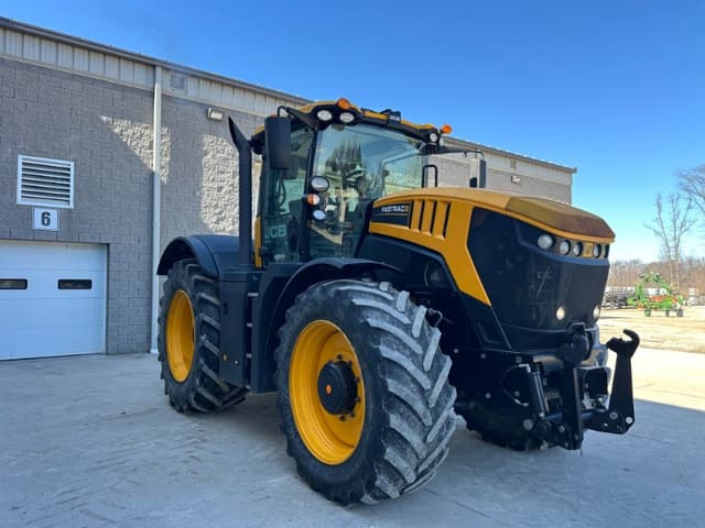 Image of JCB Fastrac 8330 equipment image 4