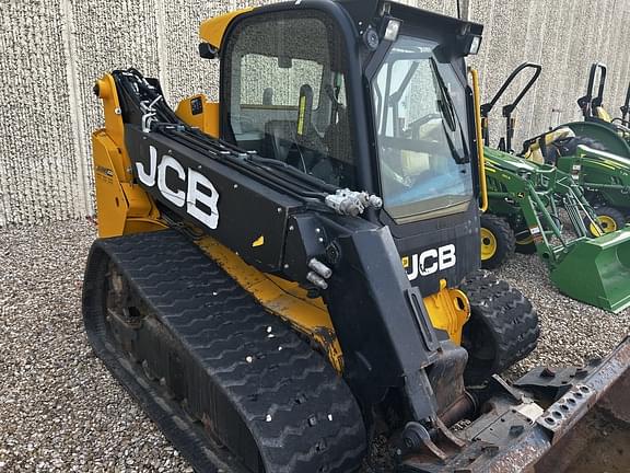 Image of JCB 3TS-8T equipment image 2