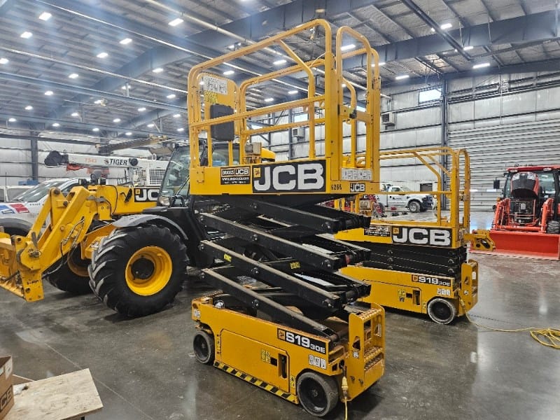 2021 JCB S1930E Equipment Image0