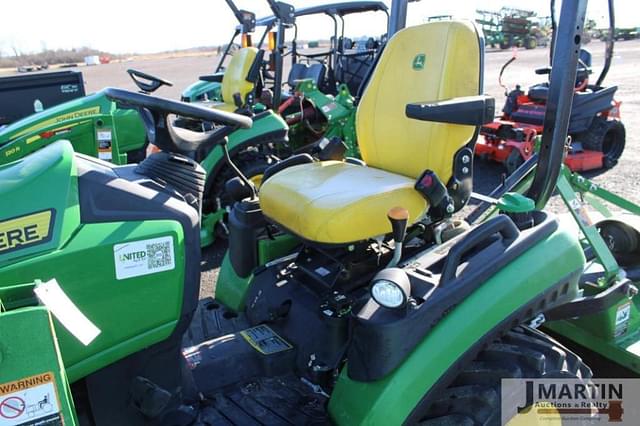 Image of John Deere 1025R equipment image 4