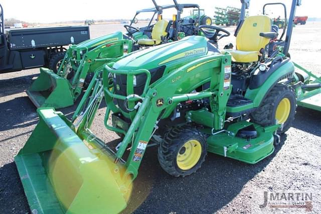 Image of John Deere 1025R equipment image 3