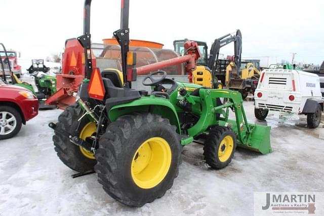 Image of John Deere 3038E equipment image 1