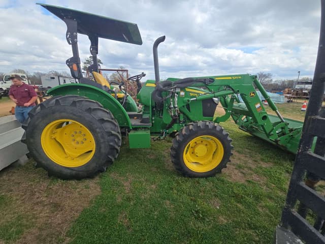 Image of John Deere 5075E equipment image 4